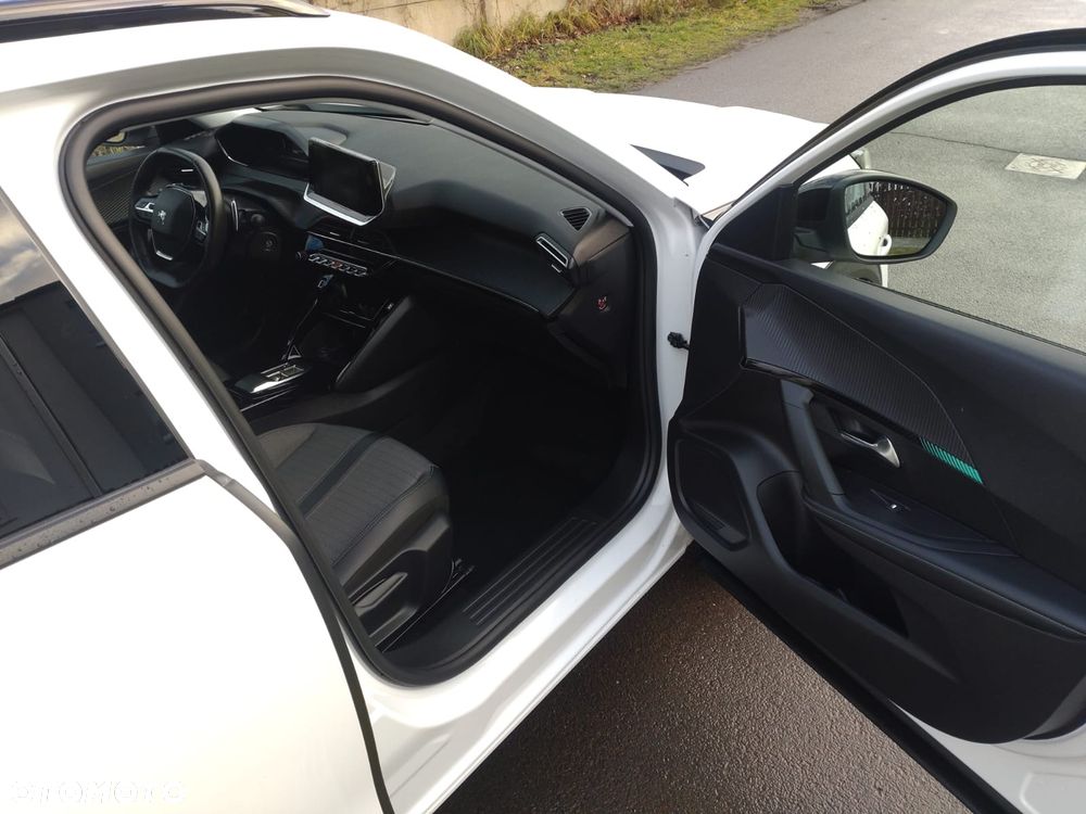 Peugeot 2008 1.5 BlueHDi Allure Pack S&S EAT8 - 19