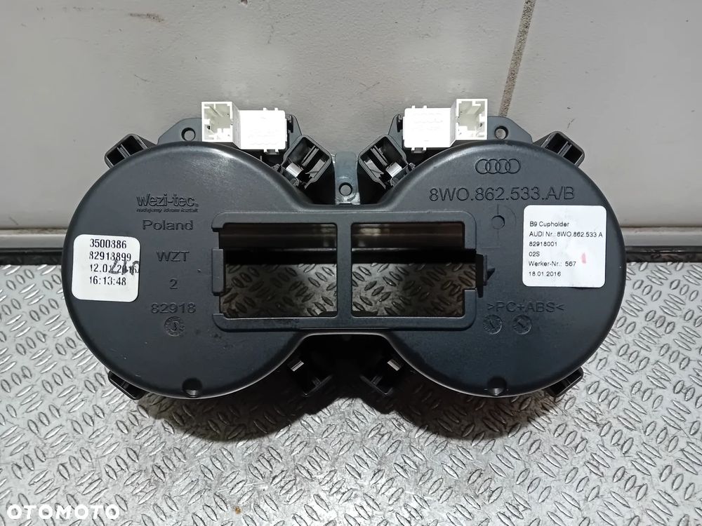 uchwyt na kubki Audi A4 B9 2016 8W0862533A - 2