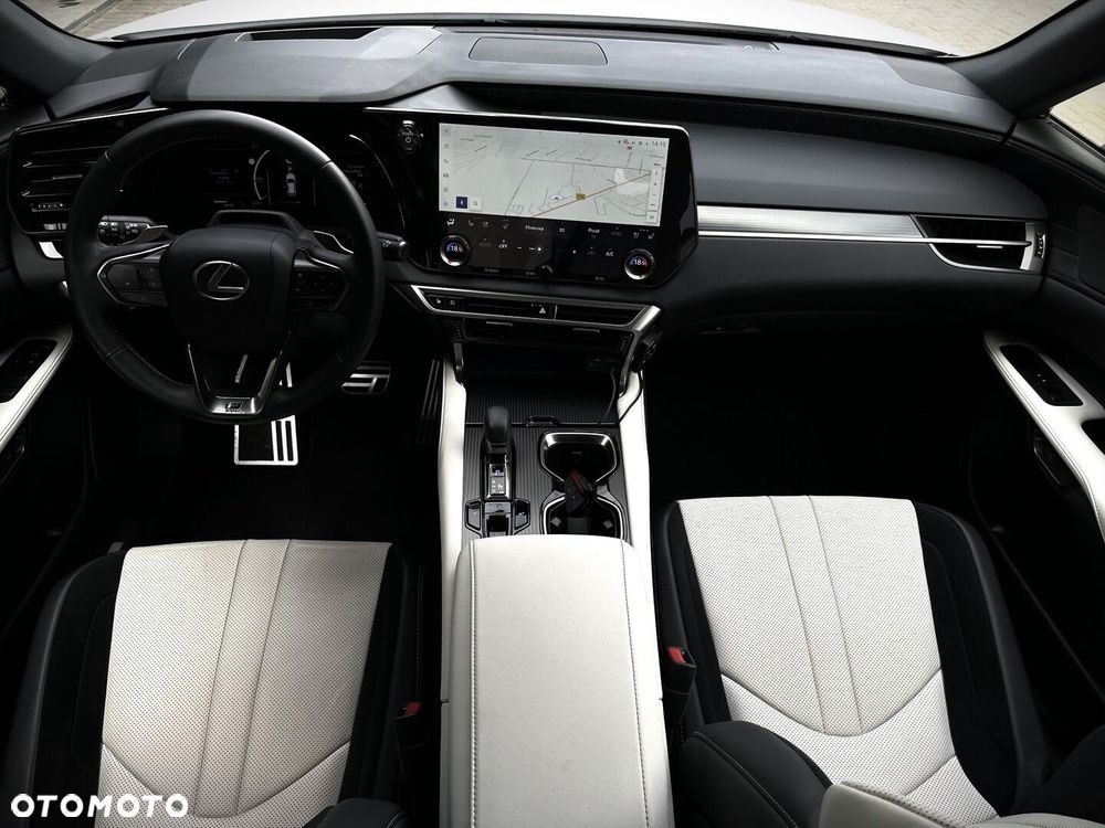 Lexus RX - 15