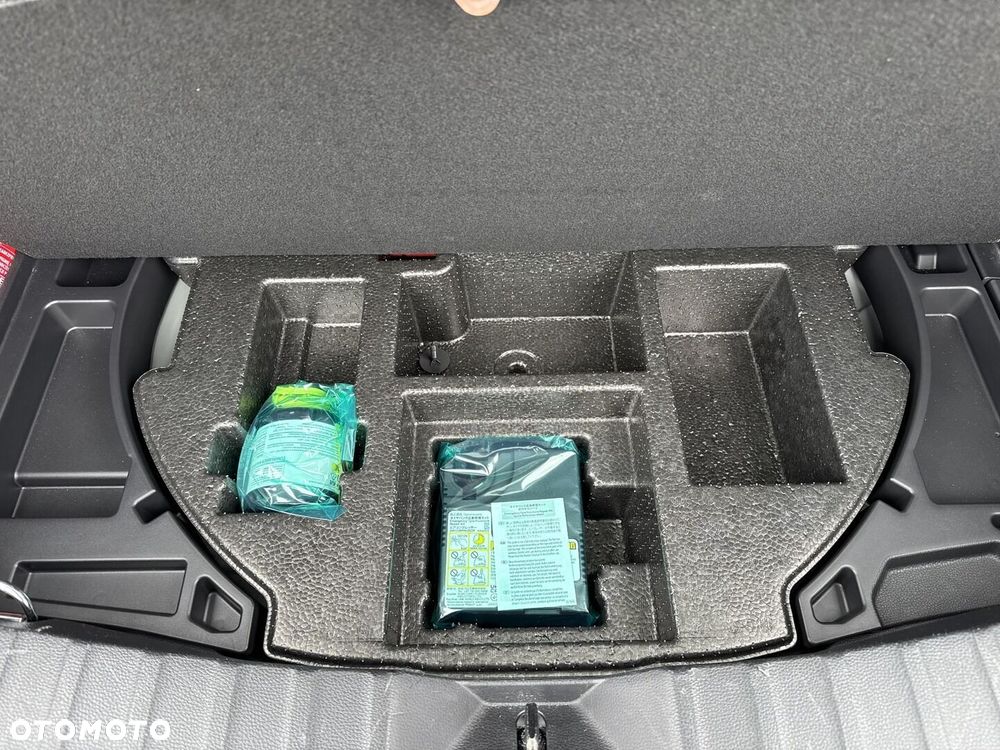 Toyota Corolla Cross - 28