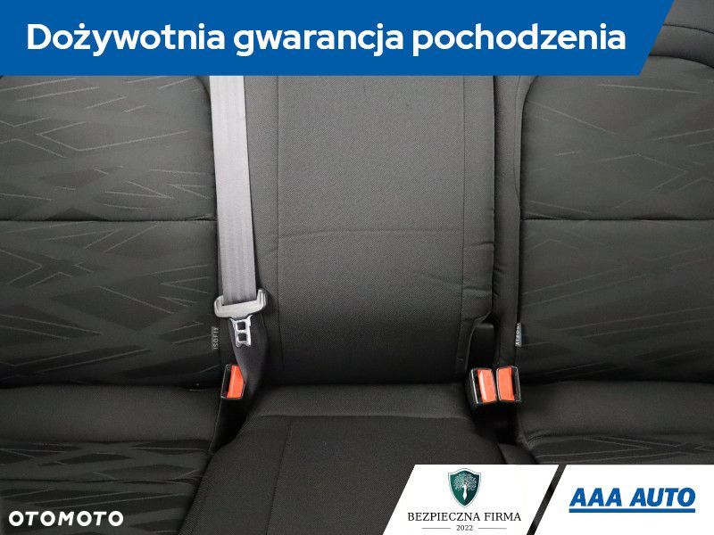 Kia Ceed - 12