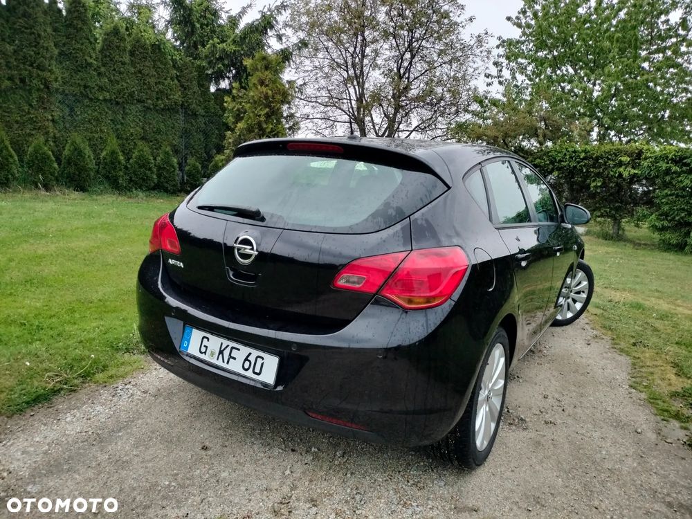 Opel Astra - 16