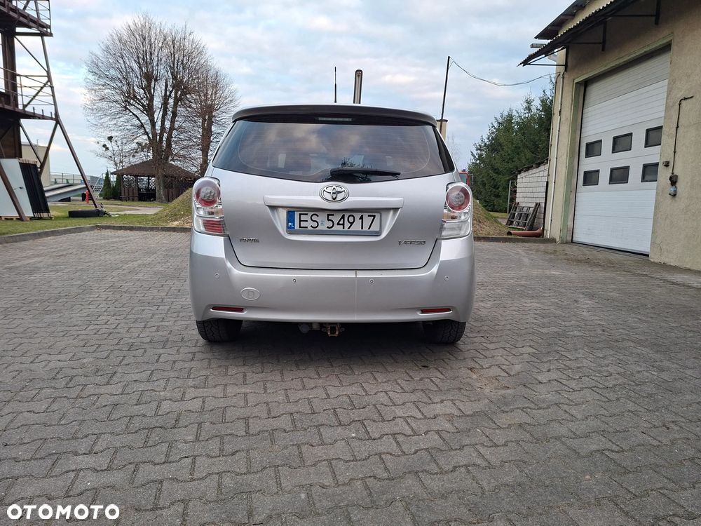 Toyota Verso 1.8 Premium EU5 - 8