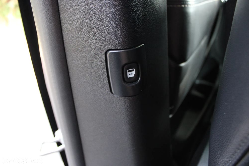 Chrysler Town & Country 3.6 Limited - 36