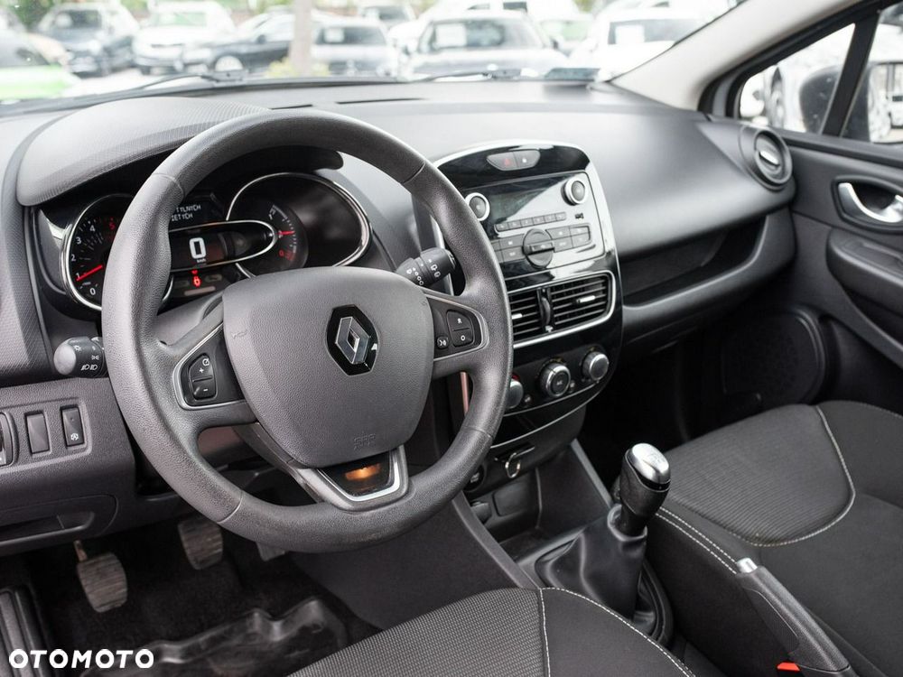 Renault Clio - 7