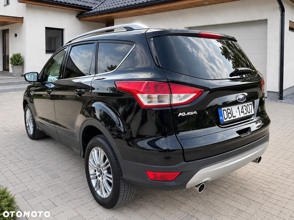 Ford Kuga 2.0 TDCi 2x4 Titanium - 10
