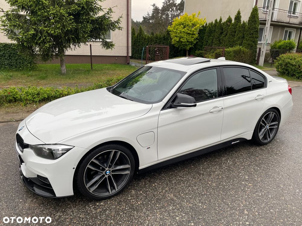 BMW Seria 3 330e iPerformance M Sport - 21