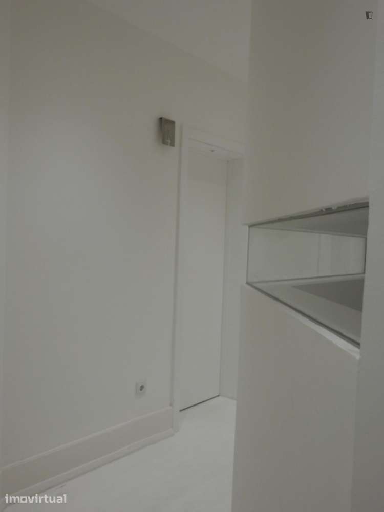Quarto - localizado em Saldanha Lisbon - Grande imagem: 3/7