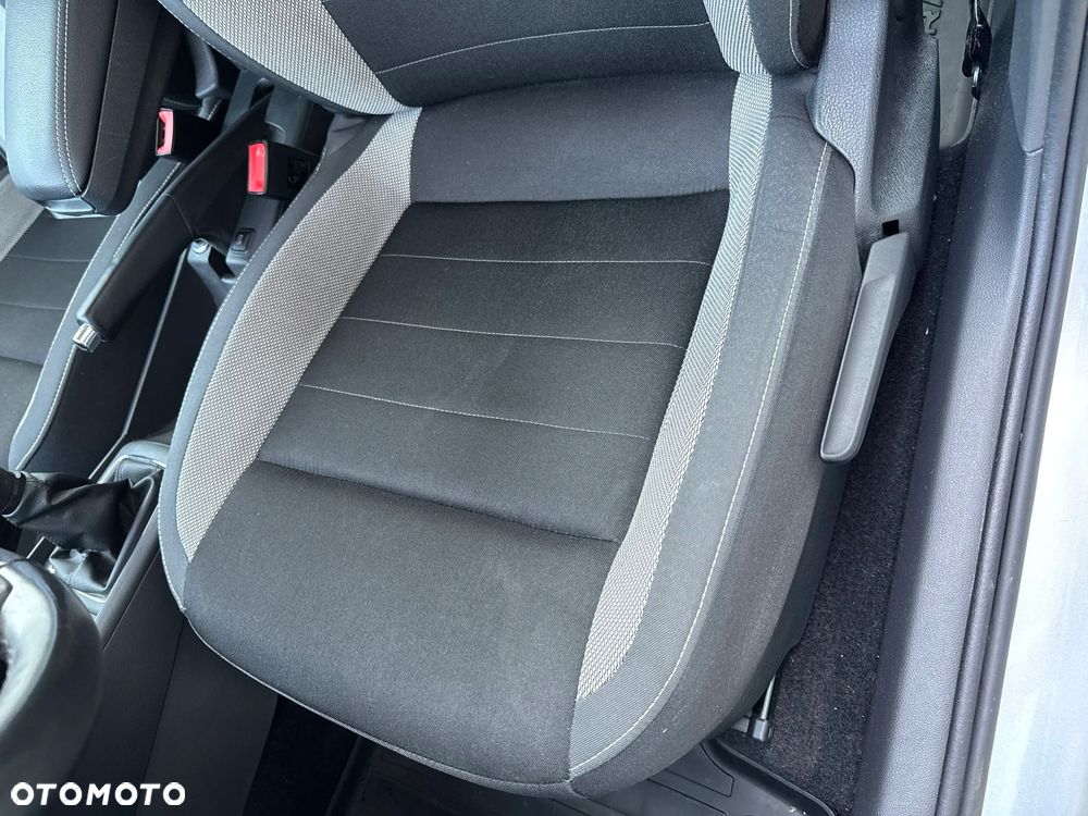 Skoda RAPID 1.0 TSI Ambition - 18