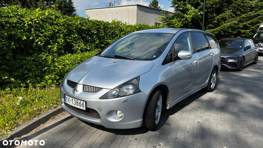 Mitsubishi Grandis 2.4 Intense (lea) - 12