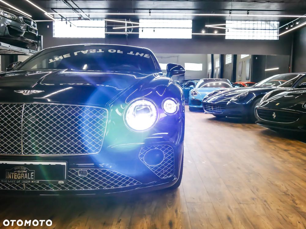 Bentley Continental GT - 26