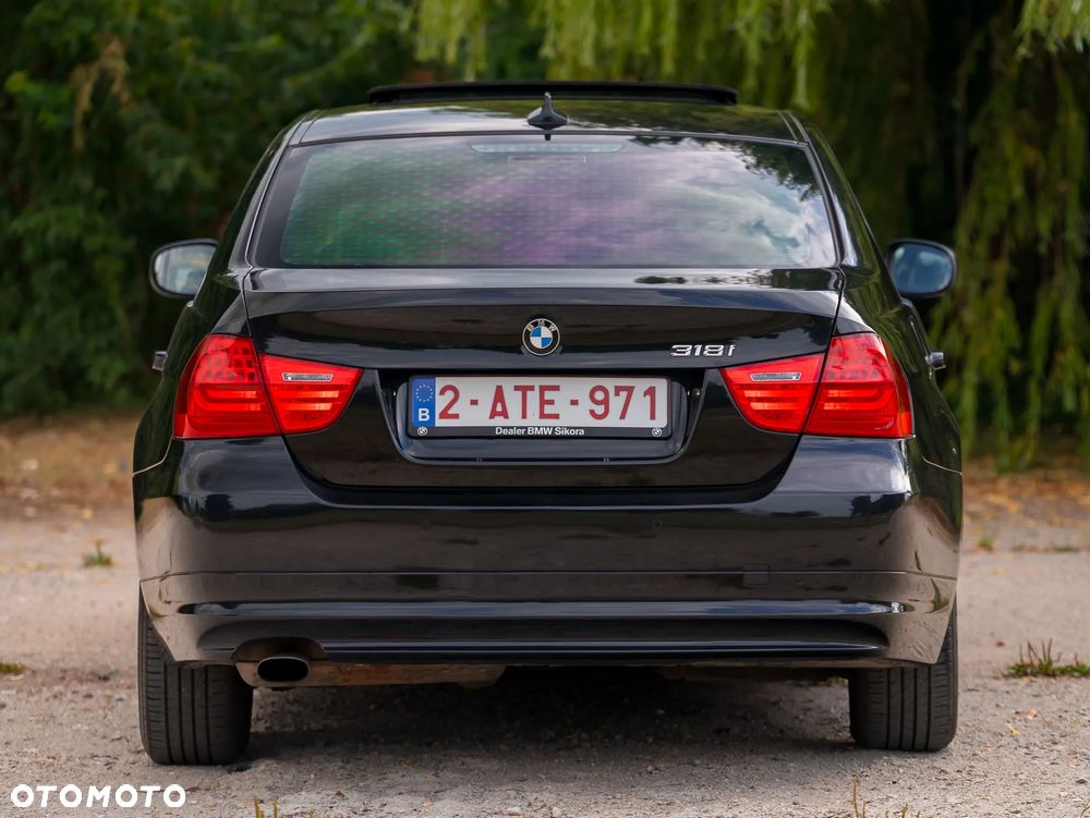 BMW Seria 3 318i Edition Exclusive - 7