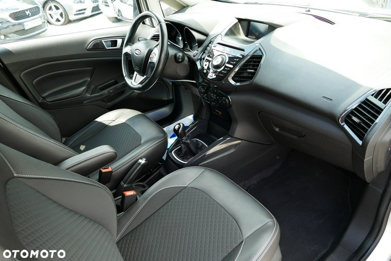 Ford EcoSport 1.0 EcoBoost TITANIUM X - 24