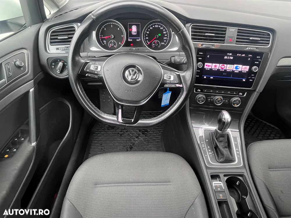 Volkswagen Golf 1.6 TDI DSG Comfortline - 8