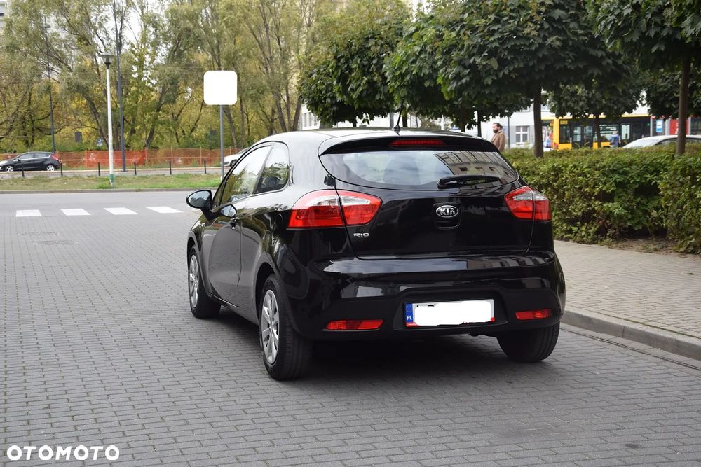 Kia Rio 1.2 M - 7