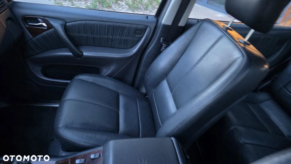 Mercedes-Benz ML 270 CDI Inspiration - 27