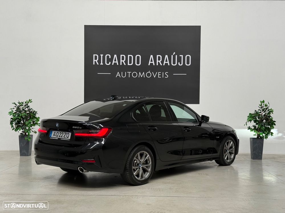 BMW 320 e Line Sport Auto - 4