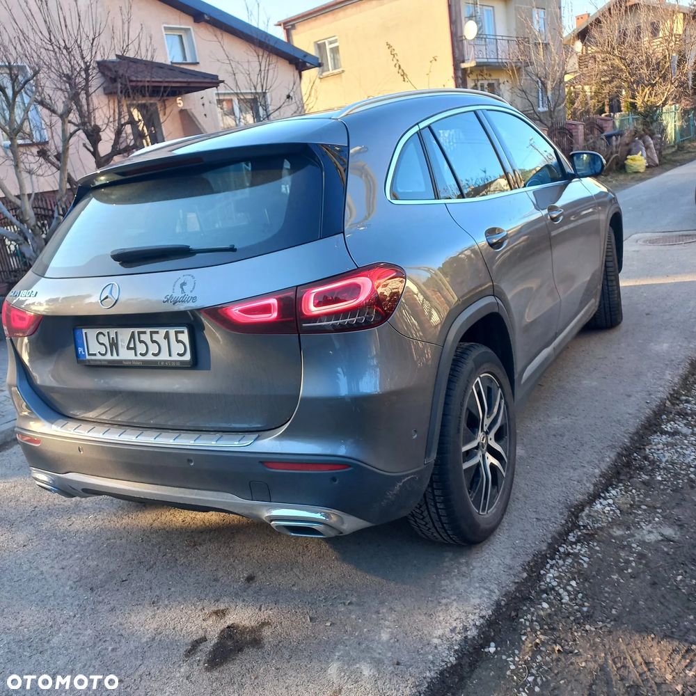 Mercedes-Benz GLA 180 d Business Edition - 12