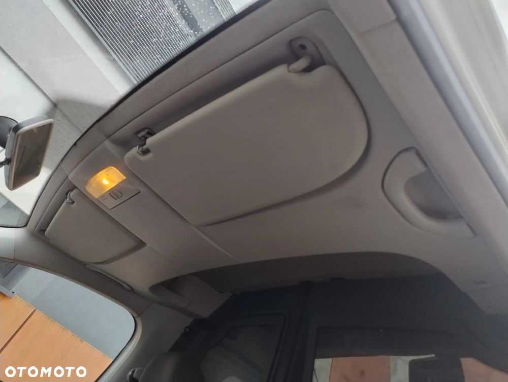 Volkswagen CADDY PO LIFT 1.6 TDI (102KM) LONG (L2H1) KLIMA STAN IDELANY NIE MA RDZY SERWIS KM ! ! ! - 17