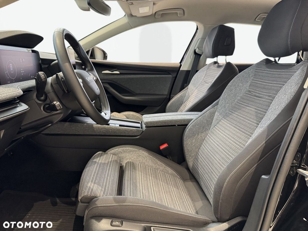 Skoda Superb 1.5 TSI mHEV Selection DSG - 11