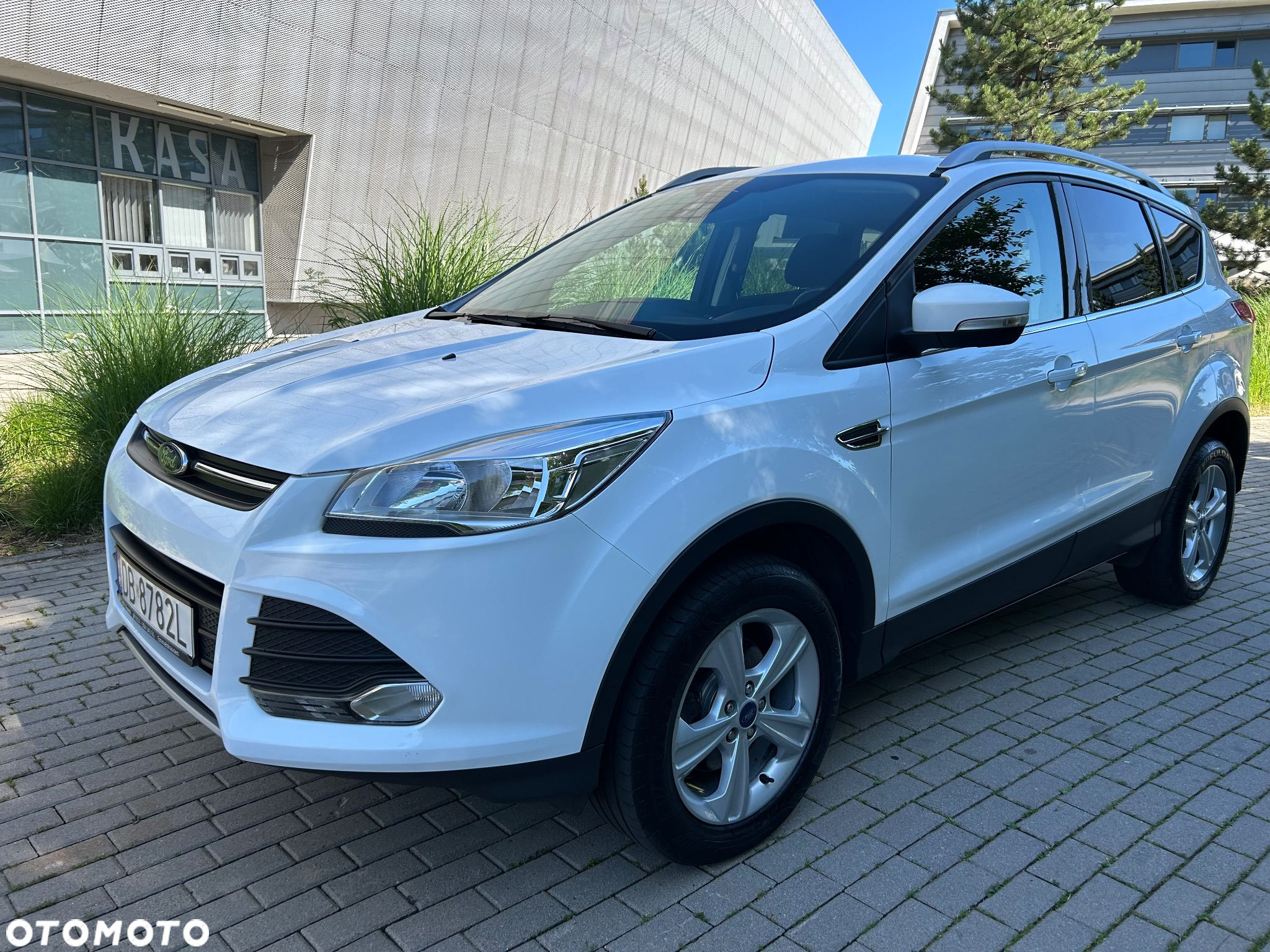 Ford Kuga 1.5 EcoBoost 2x4 Titanium - 3