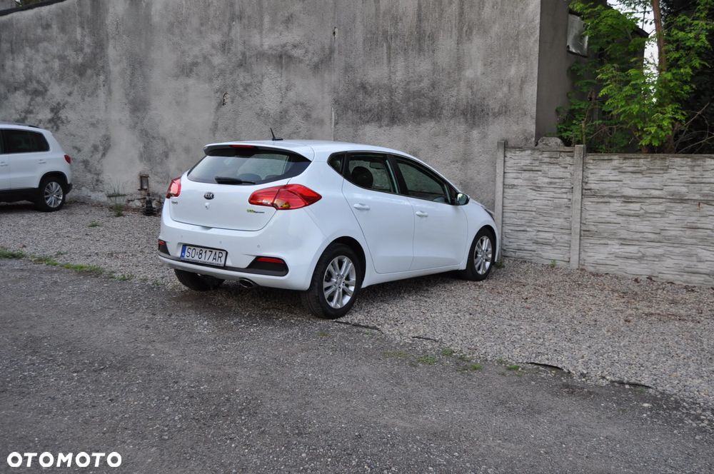 Kia Ceed 1.6 GDI L - 5