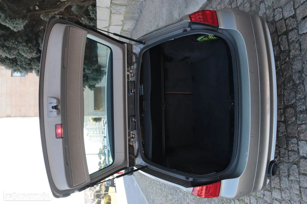 BMW 320 d Touring - 15
