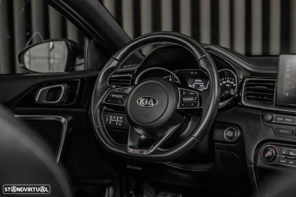 Kia ProCeed 1.6 CRDi GT Line 7DCT - 17