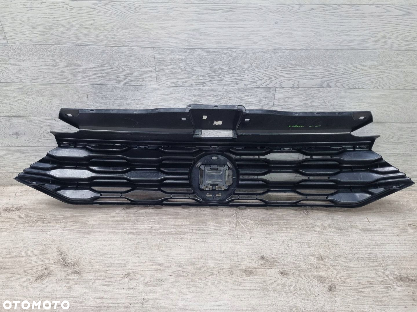 Volkswagen T-Roc 2019 Z przodu Maskownica / Grill / Atrapa górna chłodnicy - 4