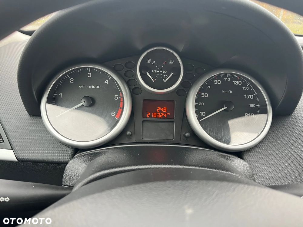 Peugeot 207 1.6 HDi Access - 10