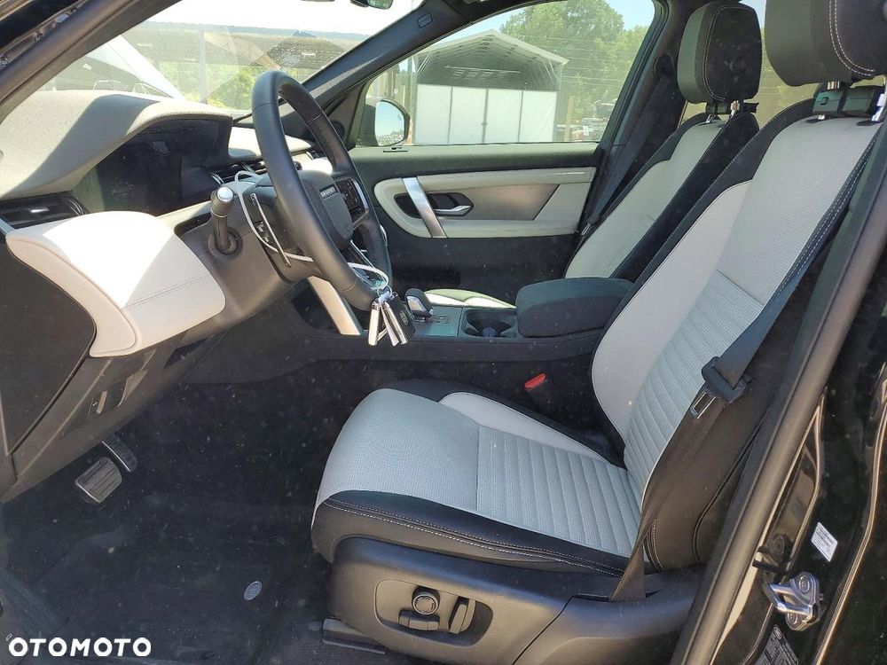 Land Rover Discovery 2.0 P300 Dynamic SE - 8