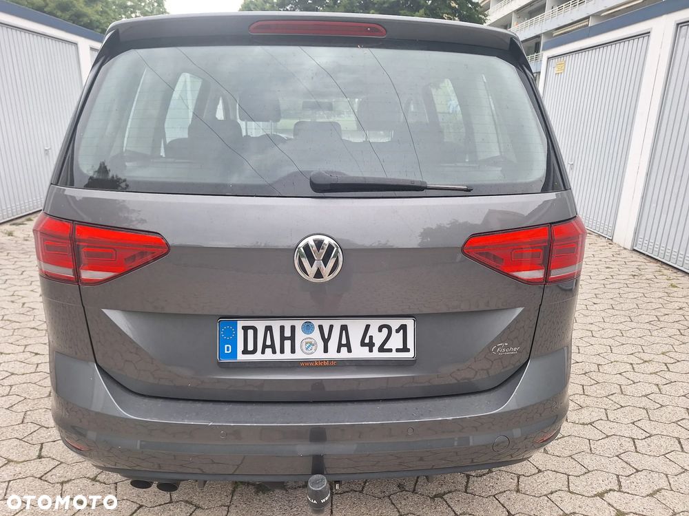 Volkswagen Touran 2.0 TDI DPF BlueMotion Technology Comfortline - 21