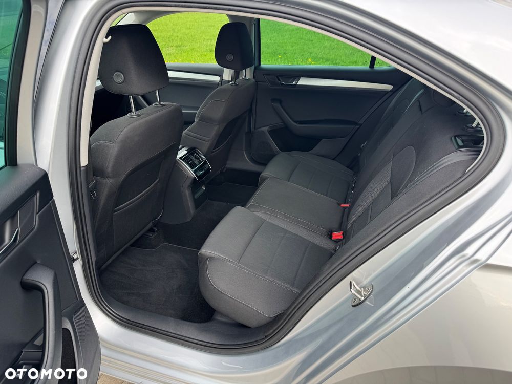 Skoda Superb 2.0 TDI Ambition DSG7 - 5