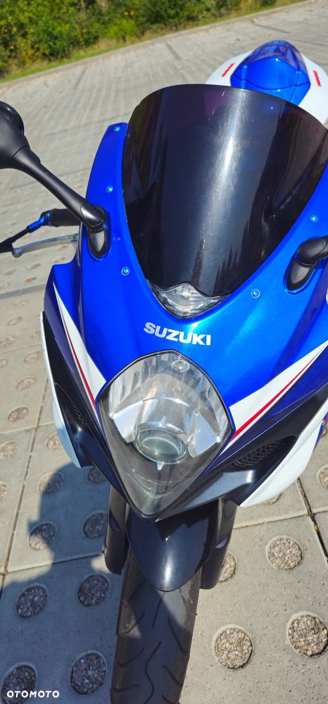 Suzuki GSX-R - 11