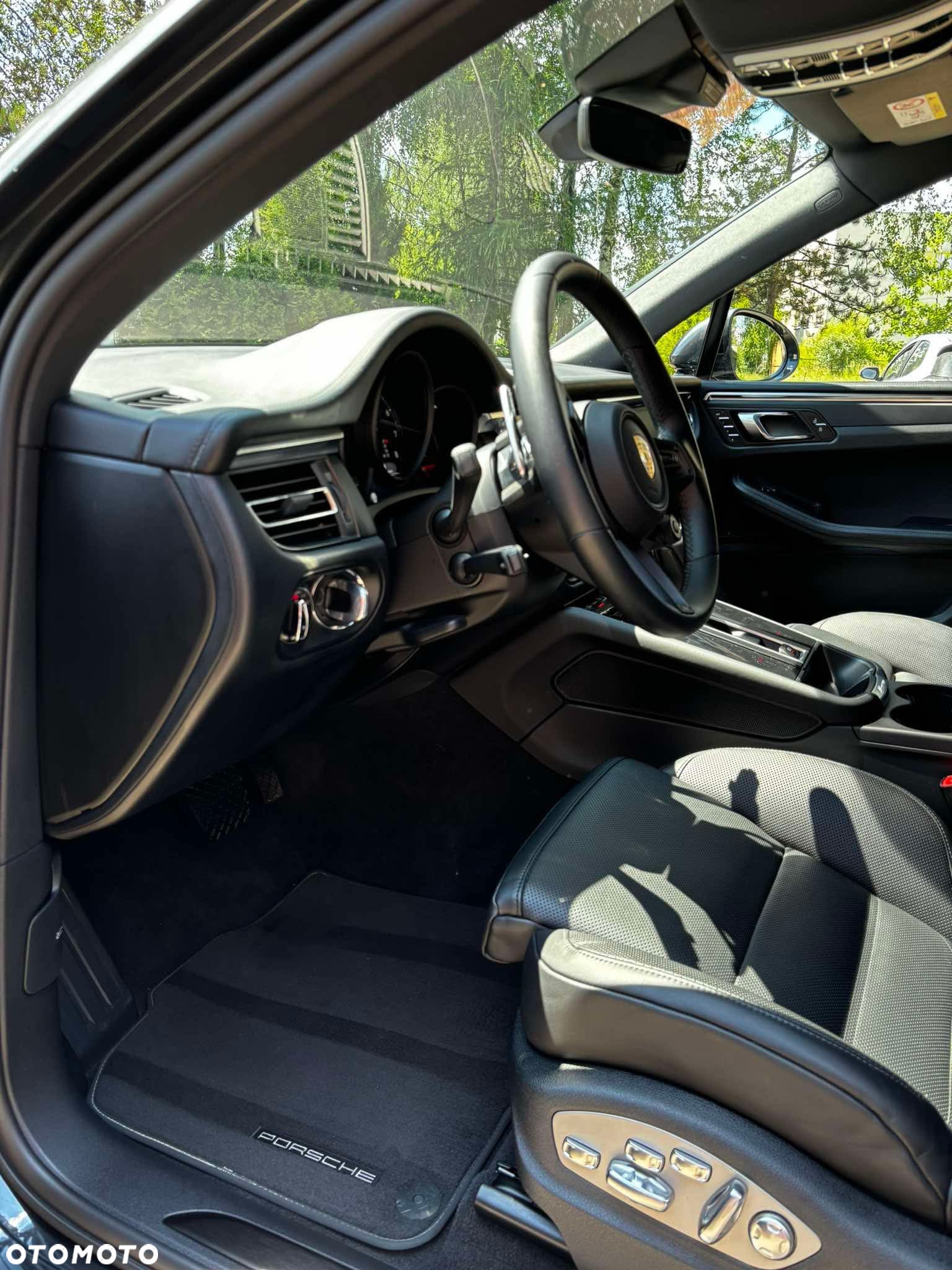 Porsche Macan T - 8