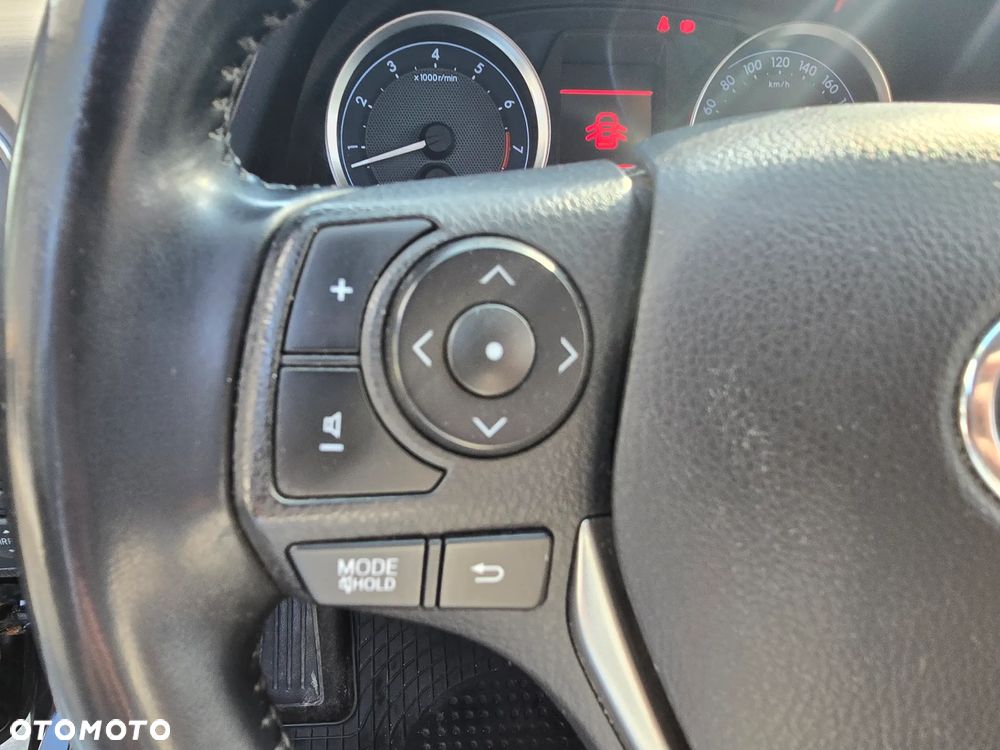 Toyota Auris 1.6 Comfort - 23