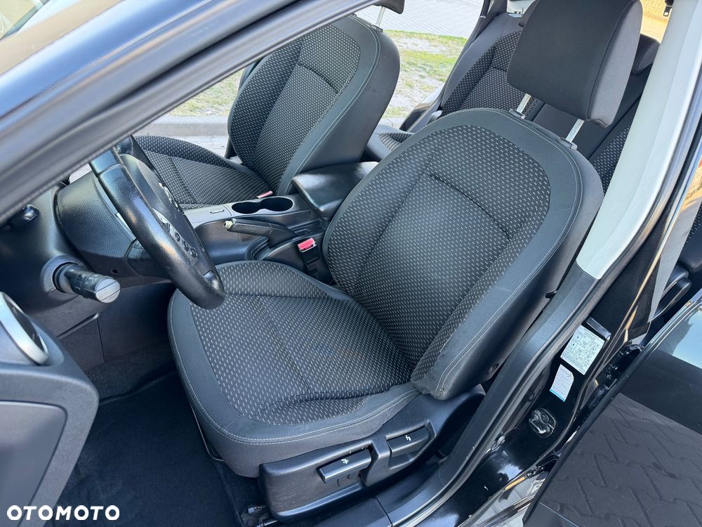 Nissan Qashqai+2 2.0 dCi DPF acenta - 22