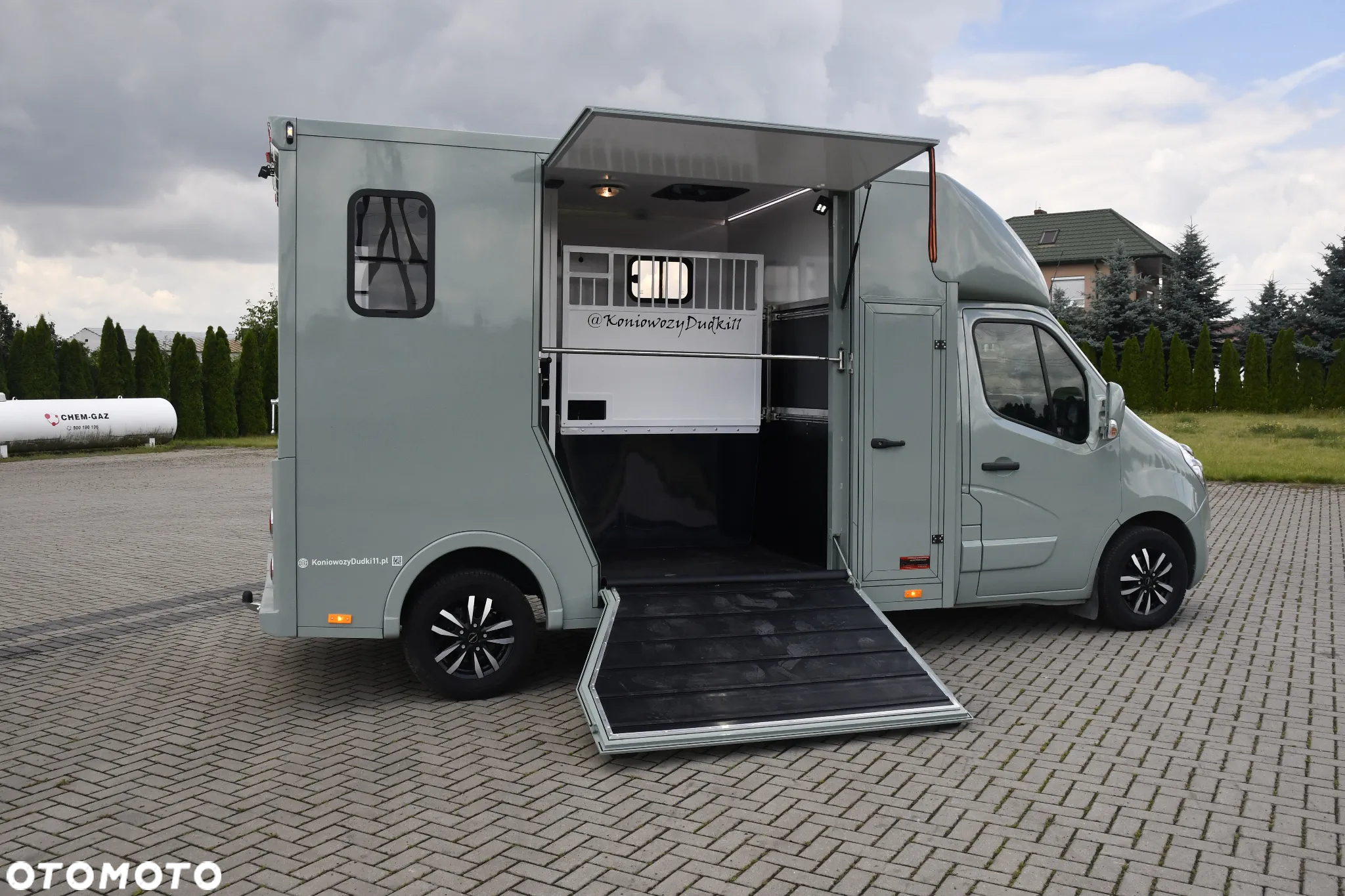 Renault Master Koniowóz - 9