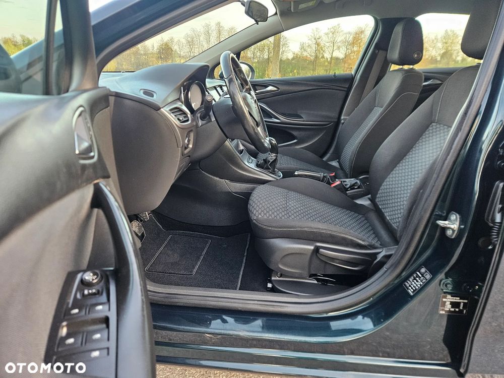 Opel Astra 1.4 Turbo Edition - 12