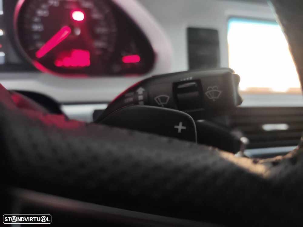 Audi A6 2.0 TDI S-line Multitronic - 25