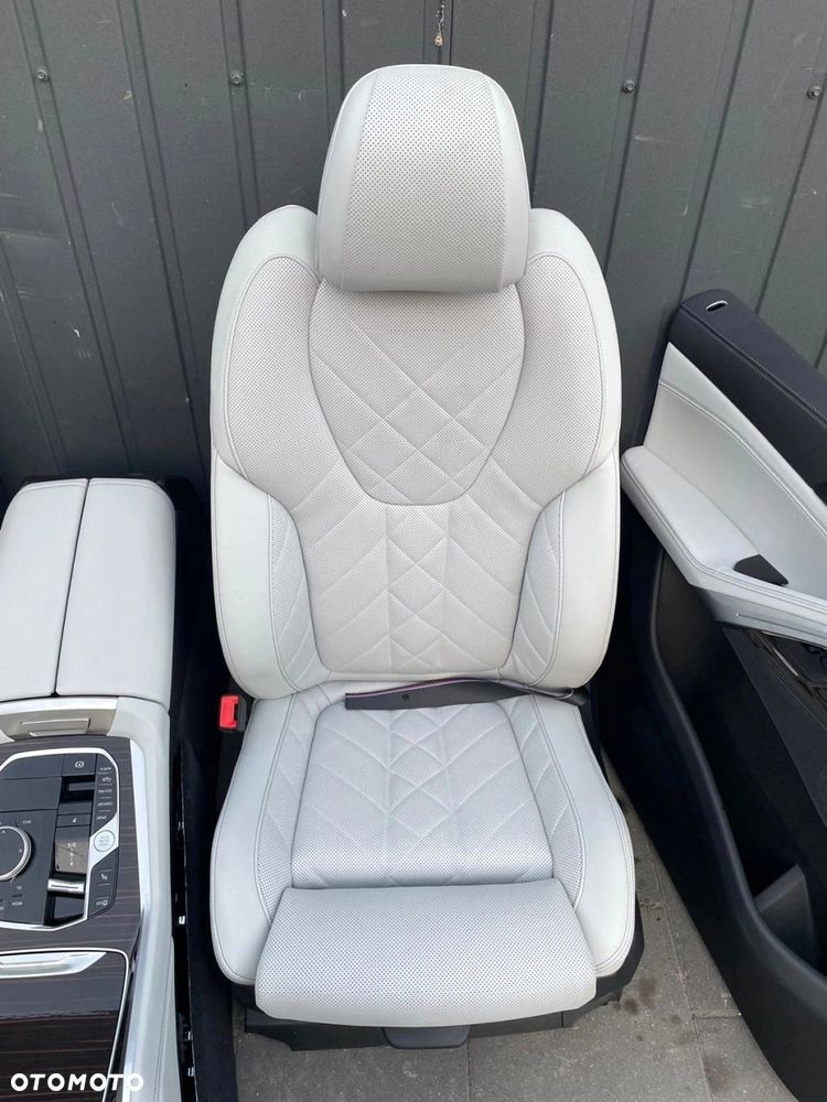 FOTELE TAPICERKA BOCZKI KANAPA TUNEL BMW X6 G06 SENSAFIN SILVERSTONE GRZANE - 5