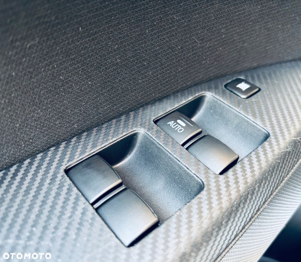 Mitsubishi Space Star - 28