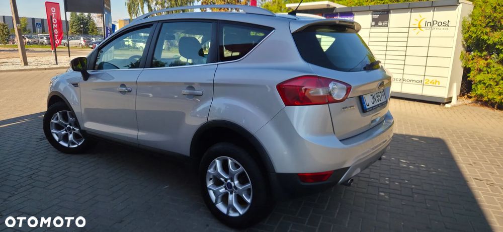 Ford Kuga 2.0 TDCi 2x4 Titanium - 11