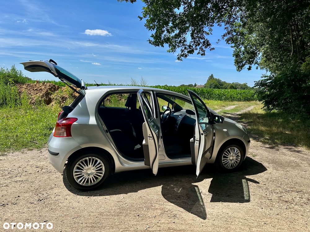 Toyota Yaris 1.3 Automatik Sol - 1