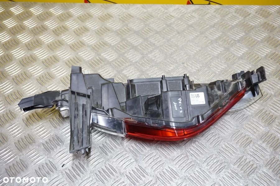 TOYOTA PRIUS PRIME 2017 - 2022 LAMPA TYŁ PRAWA w ZDERZAK TYLNA LED USA - 7