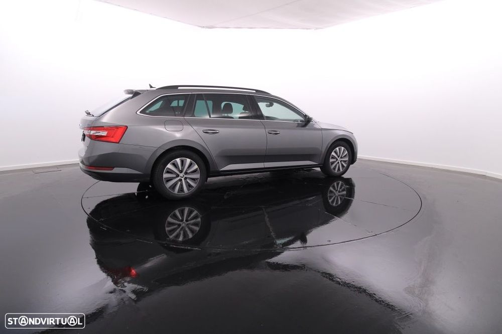 Skoda Superb Break 2.0 TDI Ambition DSG - 9
