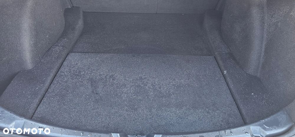 Tesla Model 3 Standard Reichweite Plus Hinterradantrieb - 17