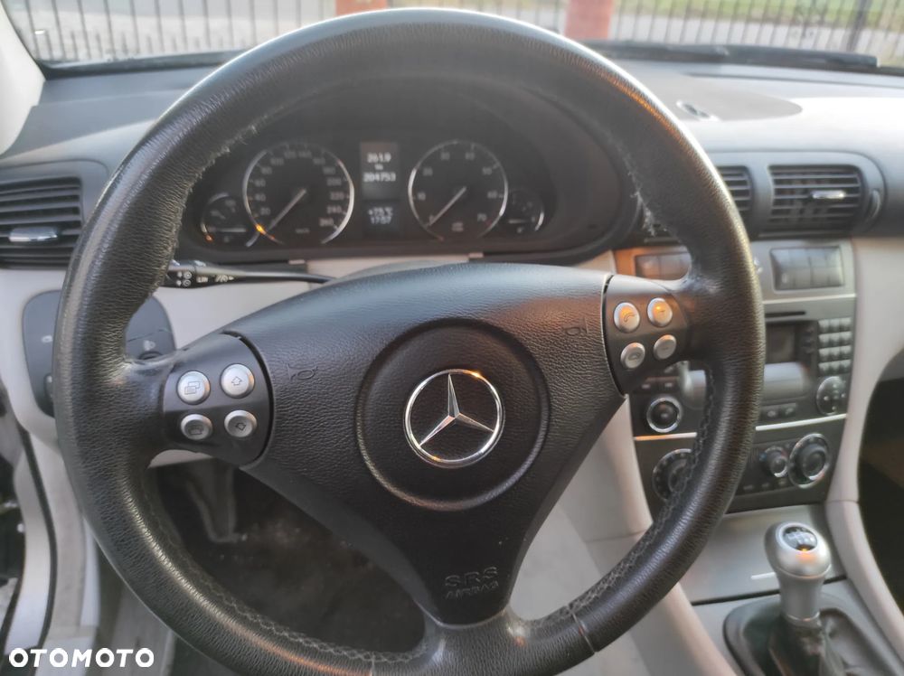 Mercedes-Benz Klasa C 230 - 25