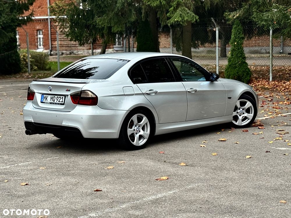 BMW Seria 3 320i - 17