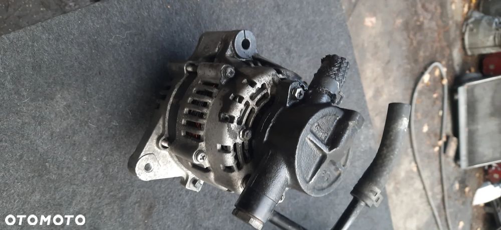 Kia Carens III Carens 3 2.0 CRDI Hyundai Alternator DENSO 37300-27021 02131-9262 Rozrusznik 36100-270 03101-3190 Przepustnica 35100-27410 - 6